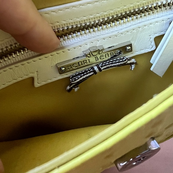 VINTAGE HENRI BENDEL LEMONY YELLOW OSTRICH LEATHER CROSSBODY TASSLE BAG RARE - Picture 4 of 16